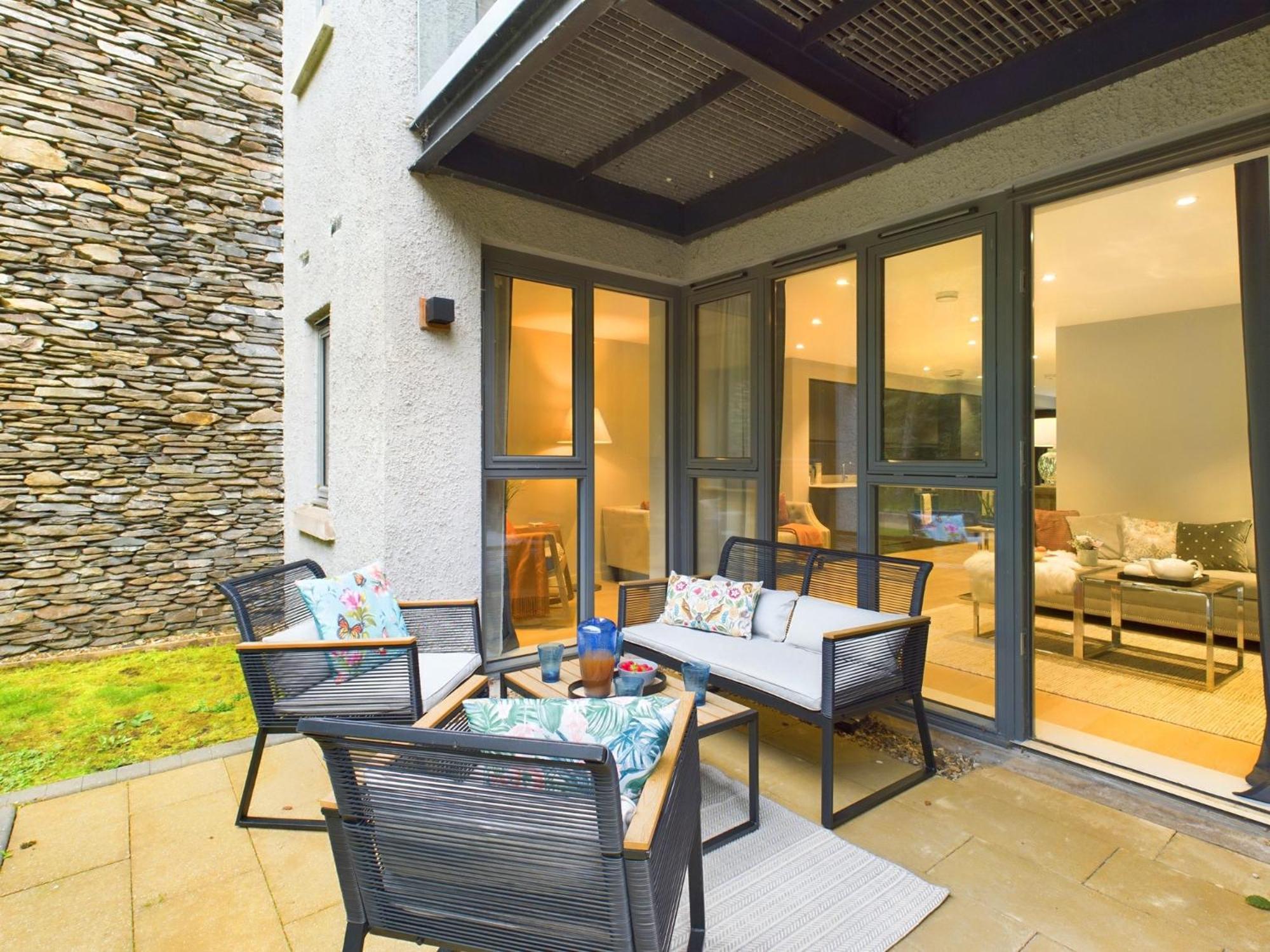 Wild Roses Serviced Apartments - Lake District Backbarrow Bagian luar foto